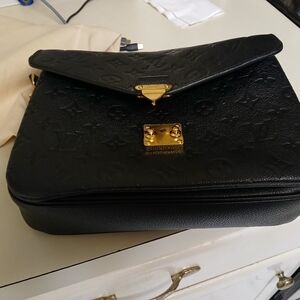Louis Vuitton Black Leather Women's Bag